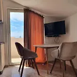 Apartments Skyline